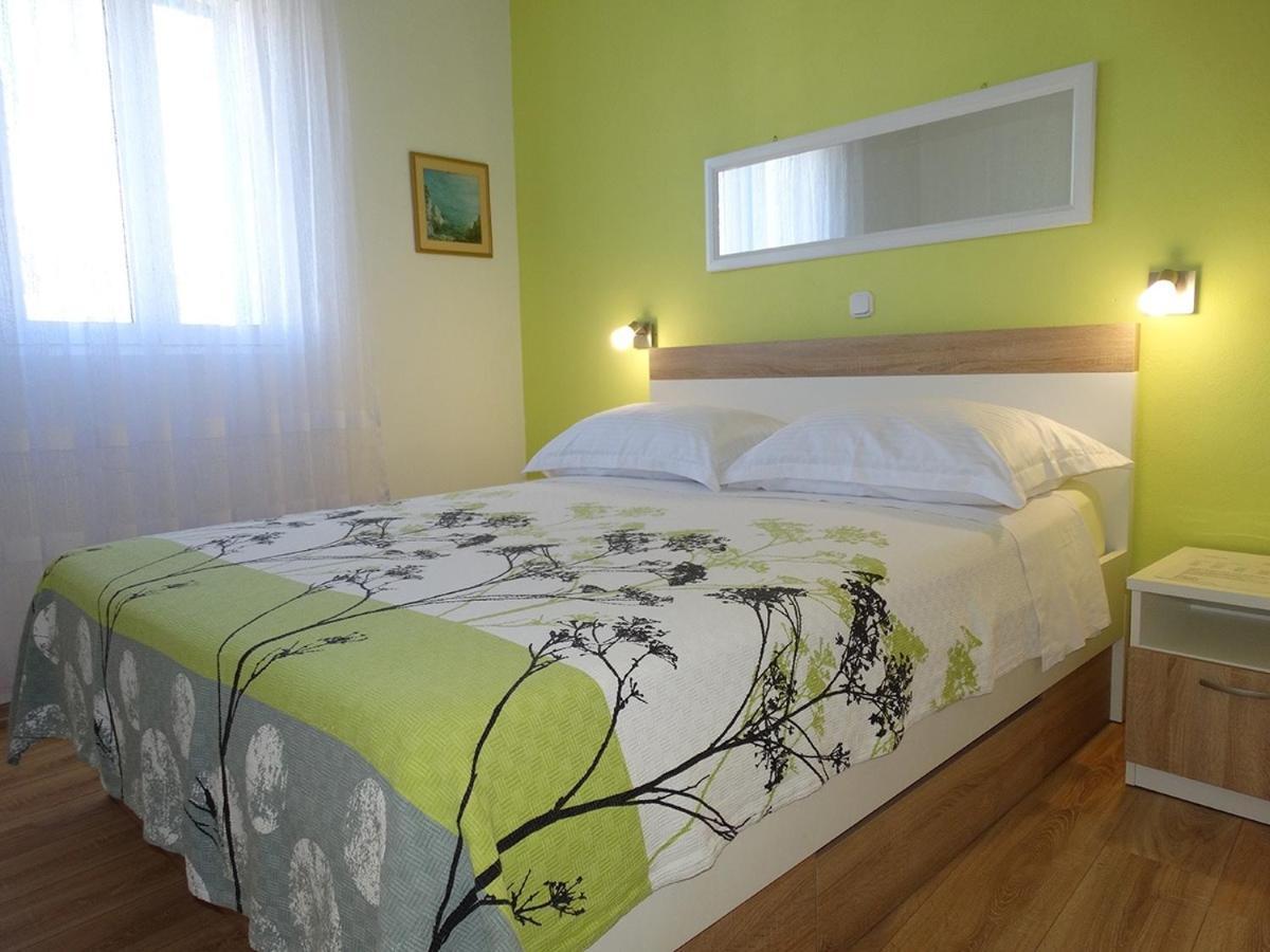 פג Apartments By The Sea Pag - 16100 מראה חיצוני תמונה