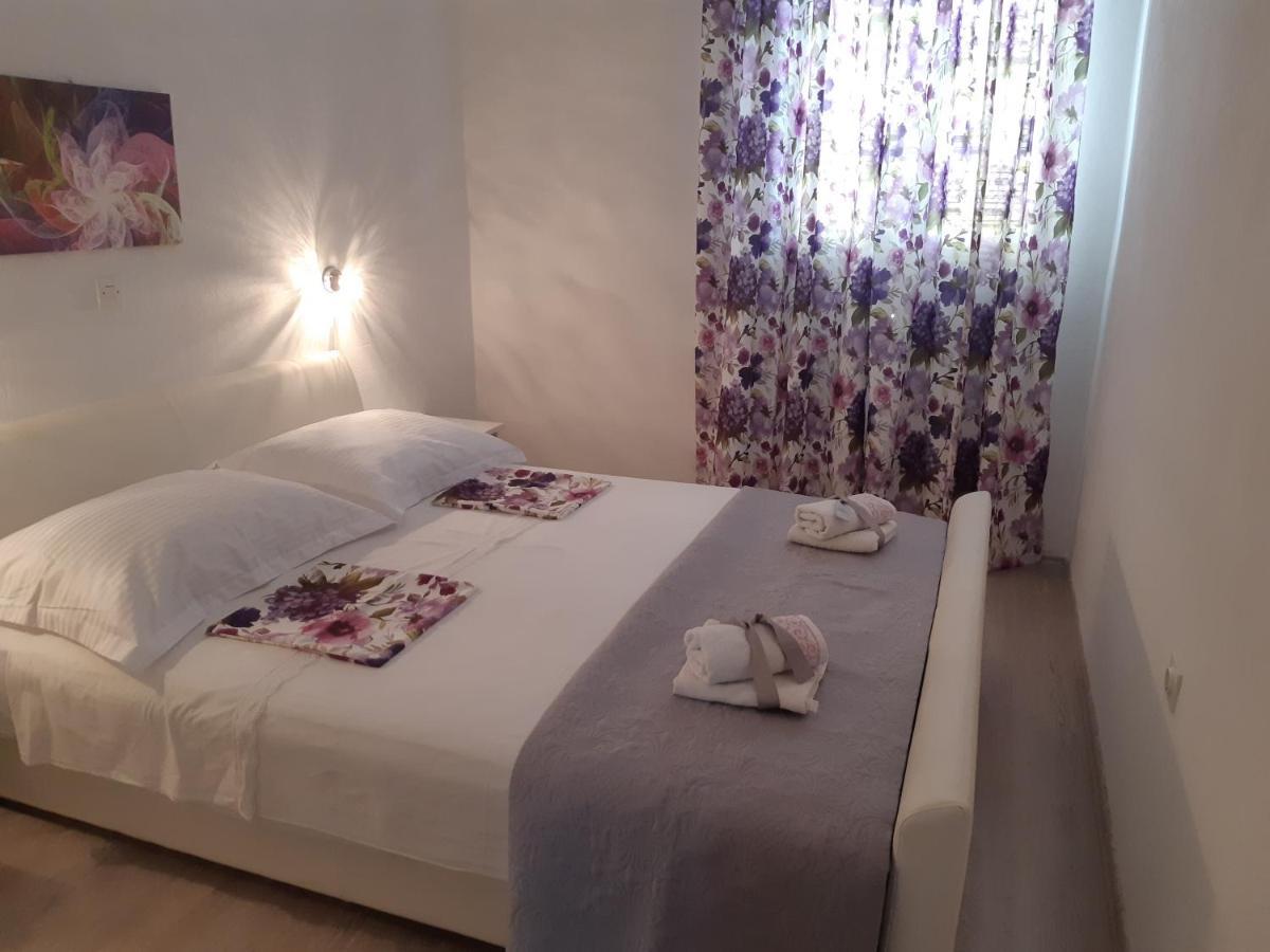 פג Apartments By The Sea Pag - 16100 מראה חיצוני תמונה
