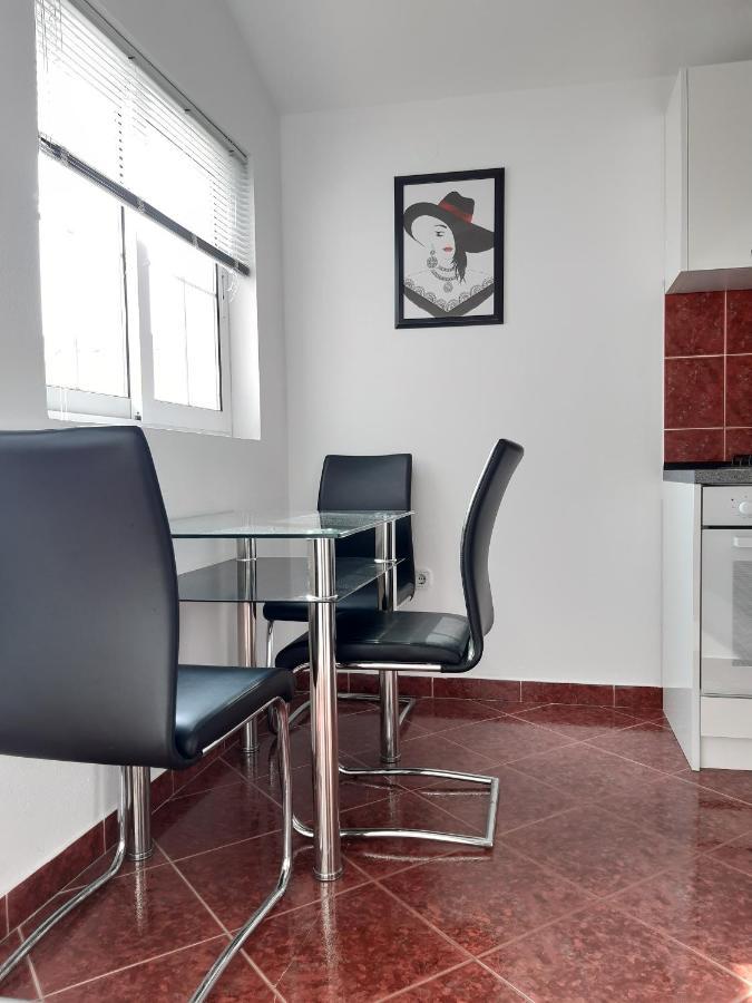 פג Apartments By The Sea Pag - 16100 מראה חיצוני תמונה