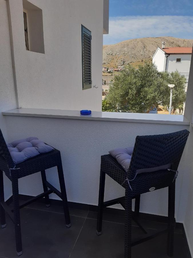 פג Apartments By The Sea Pag - 16100 מראה חיצוני תמונה