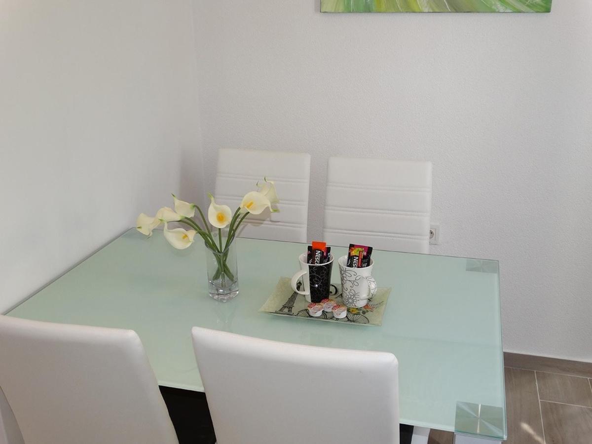 פג Apartments By The Sea Pag - 16100 מראה חיצוני תמונה